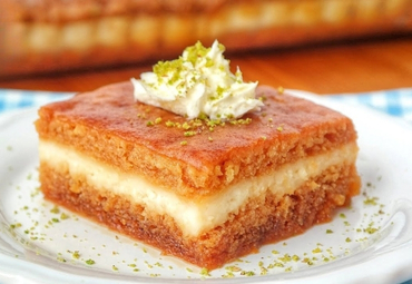 Kaymaklı Ekmek Tatlısı
